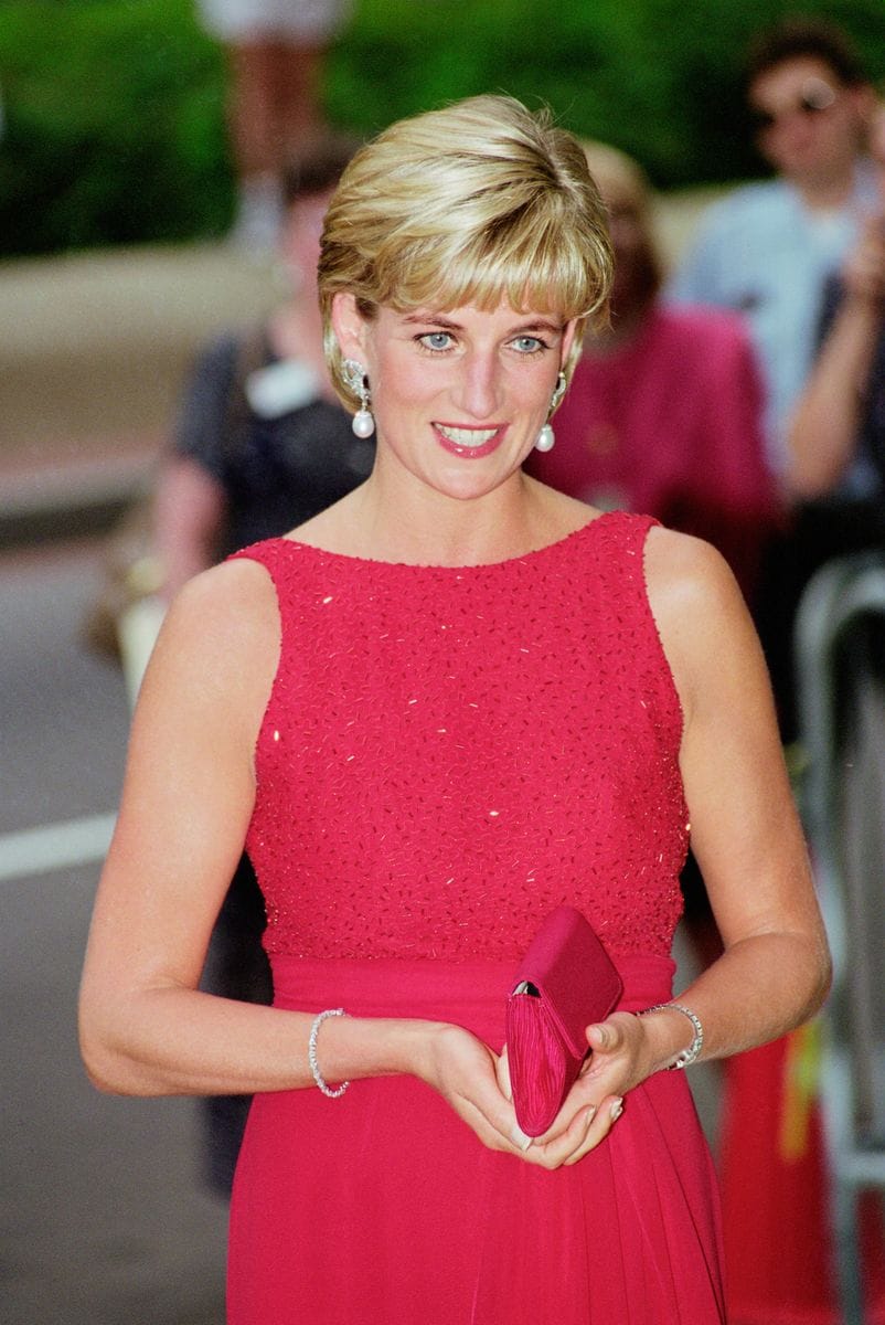 Diana, Princess of Wales attends a fund raising gala dinner for the American Red Cross in Washington.