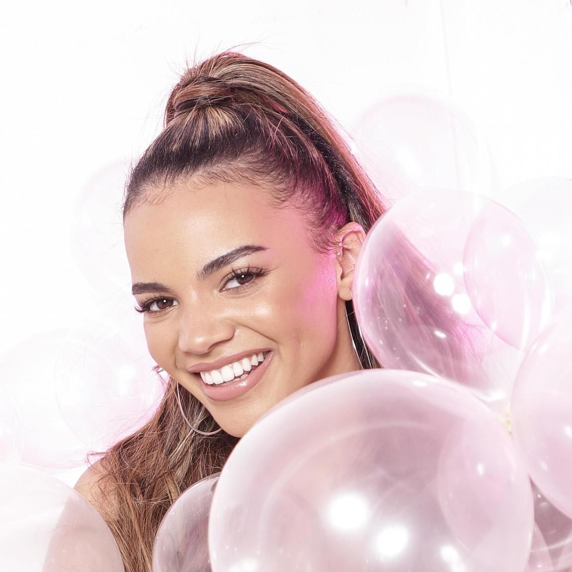 Leslie Grace