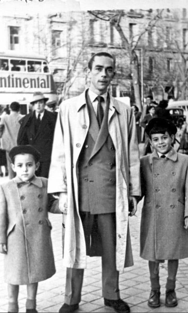Meet Julio Iglesias' three siblings