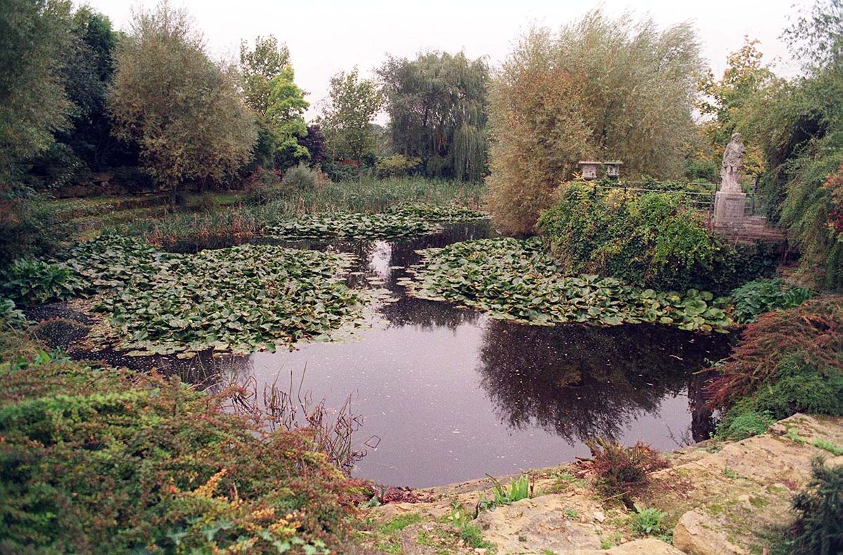 Queen Camilla's private Ray Mill House in Wiltshire features an old mill pond surrounded by extensive gardens. The Queen has maintained the property since before her 2005 marriage to King Charles.