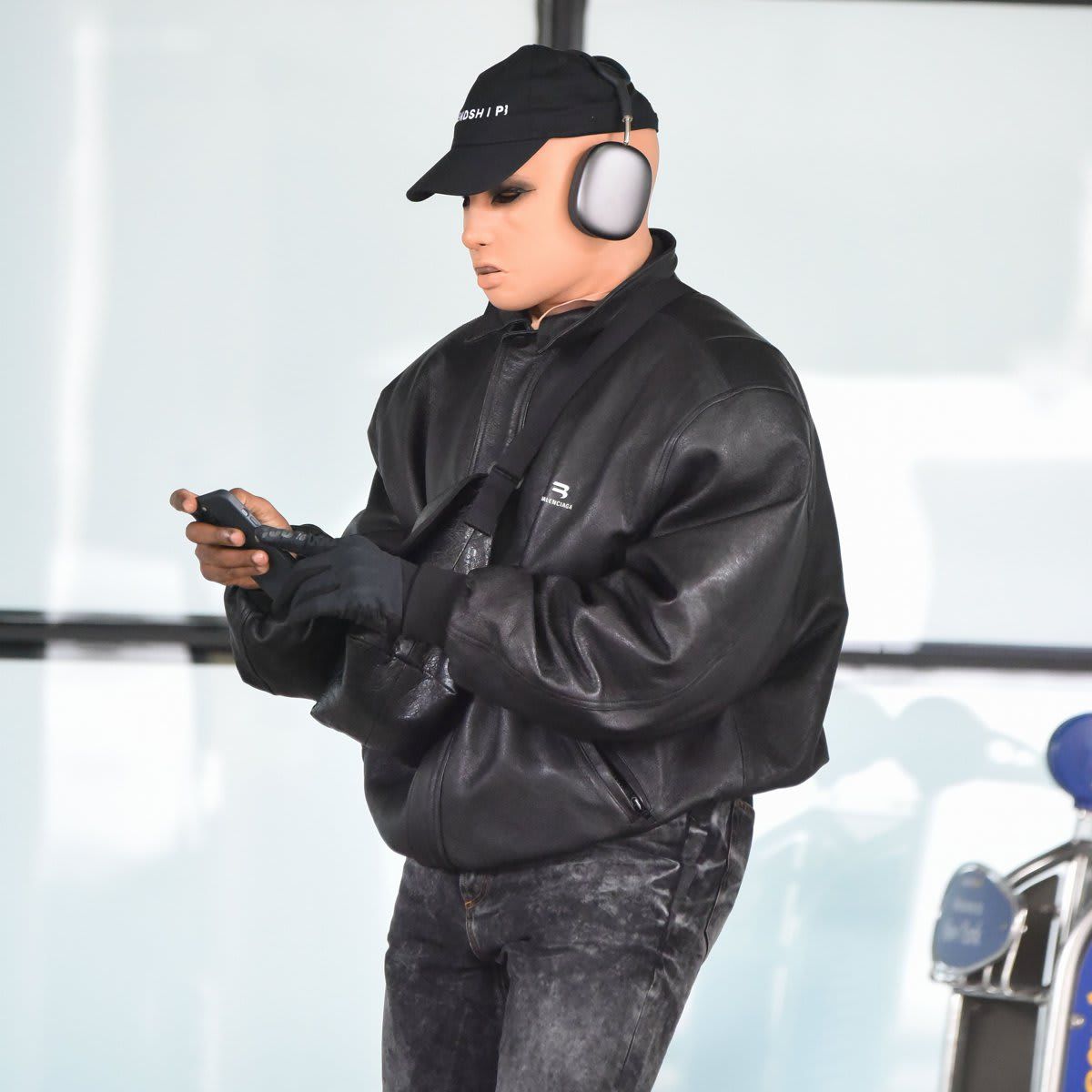 Kanye West continues his streak of weird masks during recent outing