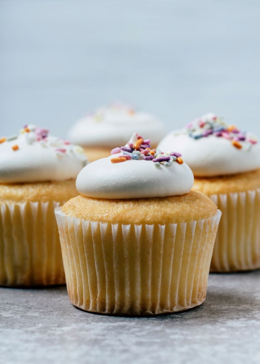 Homemade Vanilla Cupcakes