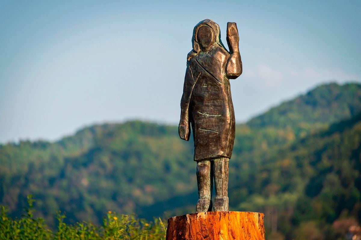 A bronze replica of First Lady Melania Trump, made by artist Brad Downey. 