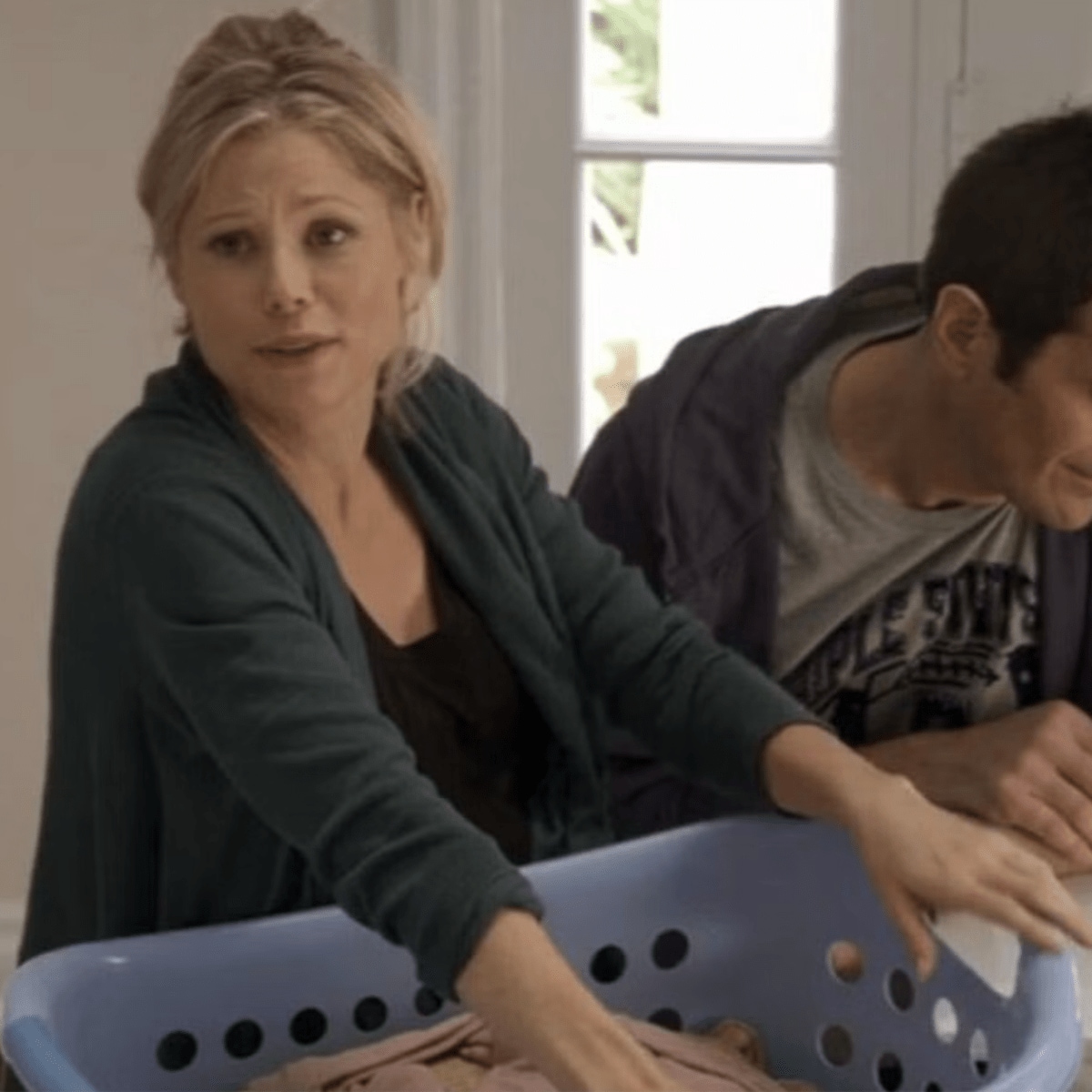 Julie Bowen was pregnant with twins while filming Modern Family's pilot