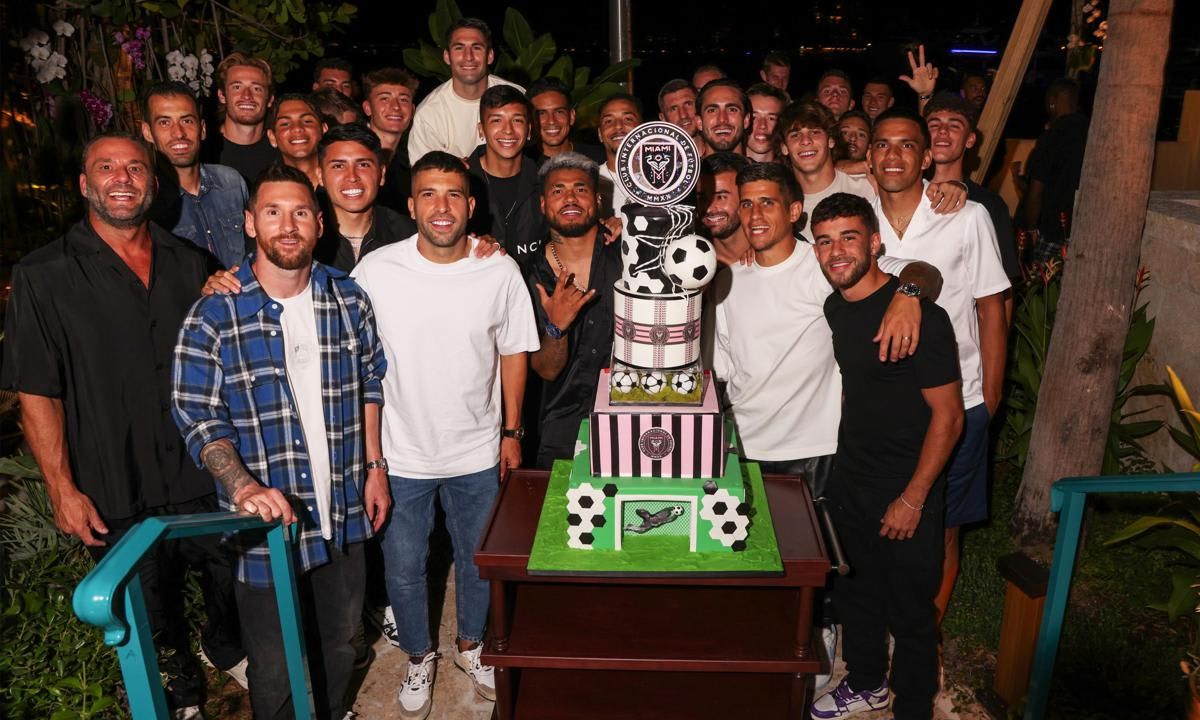 David Grutman, Sergio Busquets, Lionel Messi, Facundo Farias, Jordi Alba, Toto Avilés, Josef Martínez, Leonardo Campana, Nico St