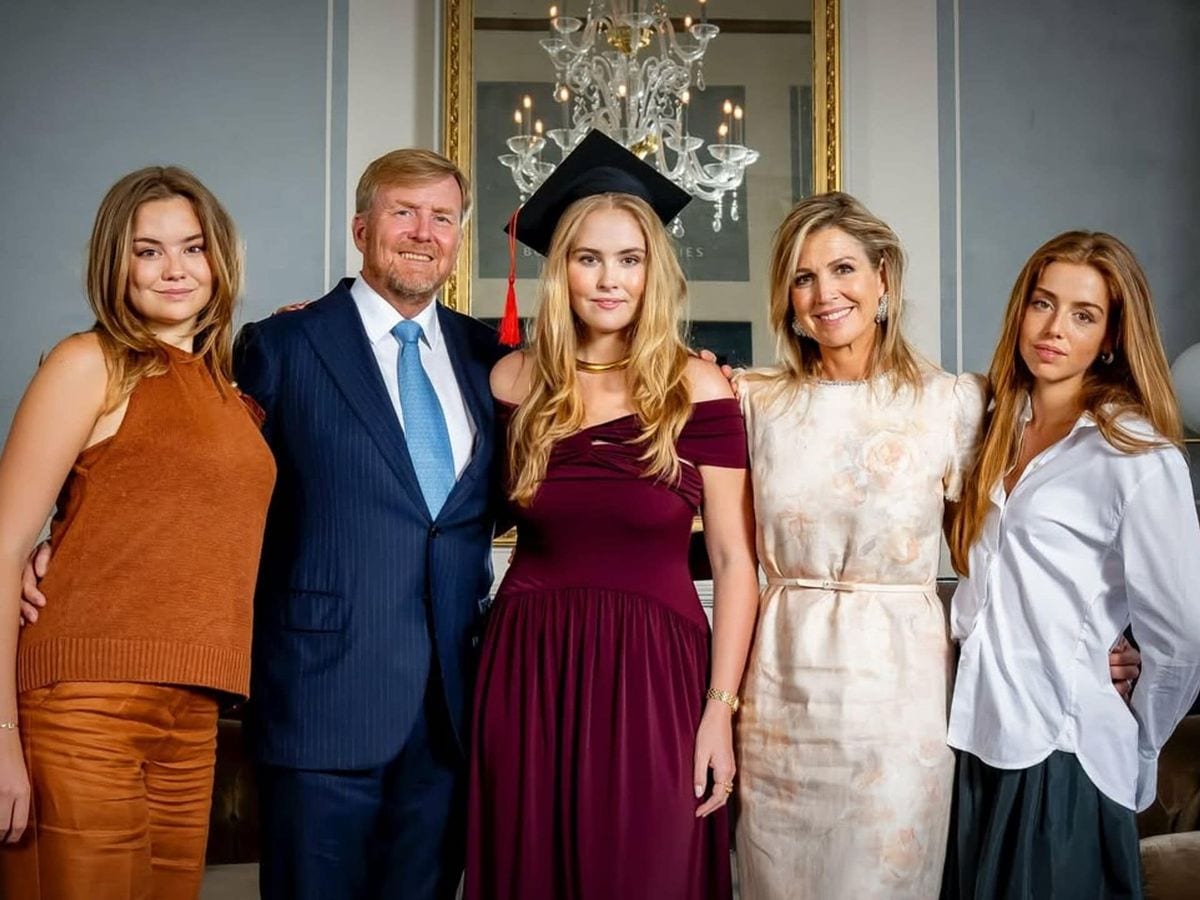 Princess Amalia takes center stage in the Dutch Royal Family’s Christmas card