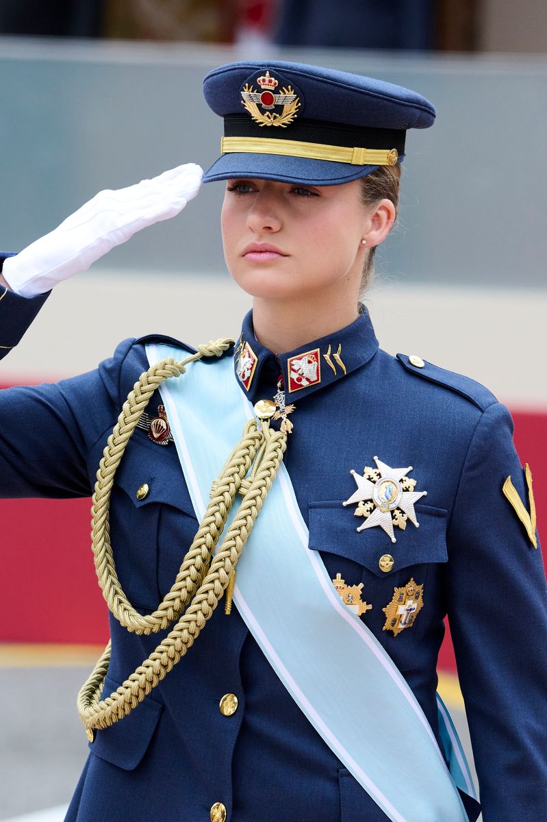  Princess Leonor attended in the uniform of a cadet at the General Air and Space Academy
