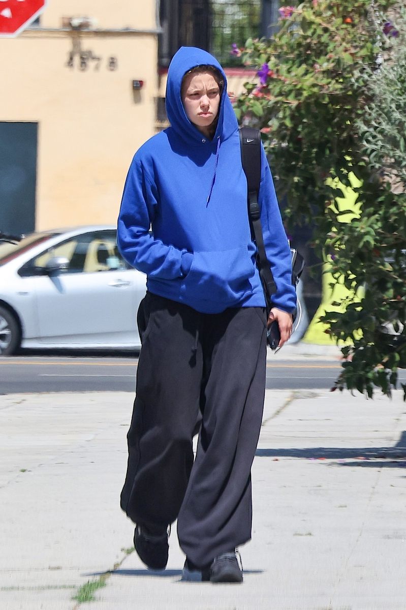 Shiloh Jolie is spotted returning from her dance session in Los Angeles. 