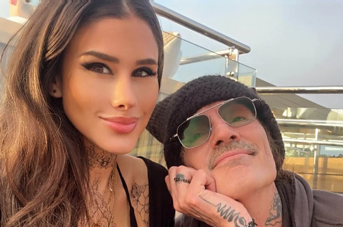 
Anderson described Lee as a romantic at heart.
