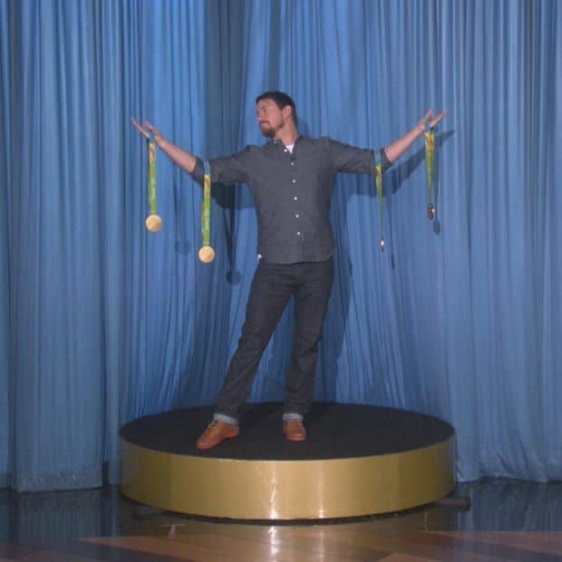Channing surprised Simone with her Olympic medals.
<br>
Photo: Twitter/@TheEllenShow