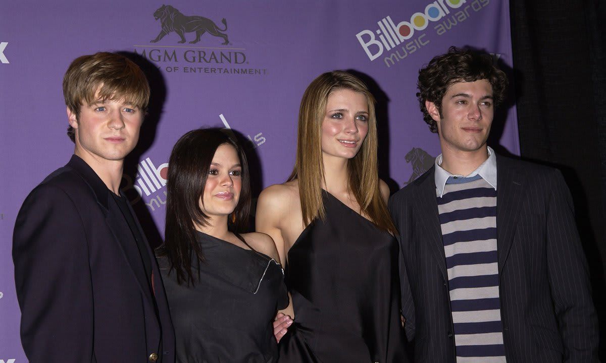 2003 Billboard Music Awards   Press Room