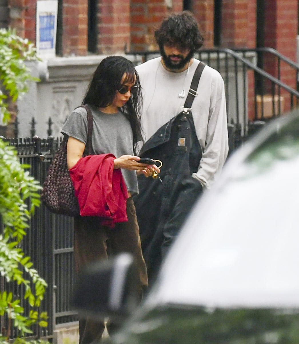 Zoe Kravitz keeps close with her rumored new love interest, Noah Centineo outside of her apartment in New York City.