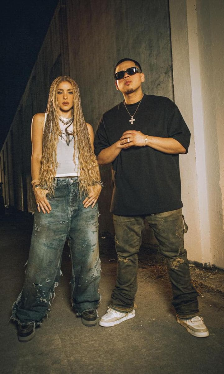 Shakira Fuerza Regida
