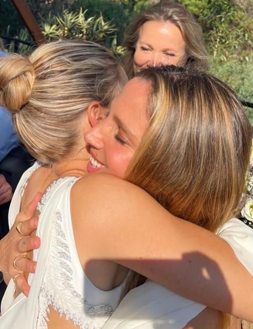 Elsa Pataky and her cousin Mariana Montme have been described as 'identical twins'