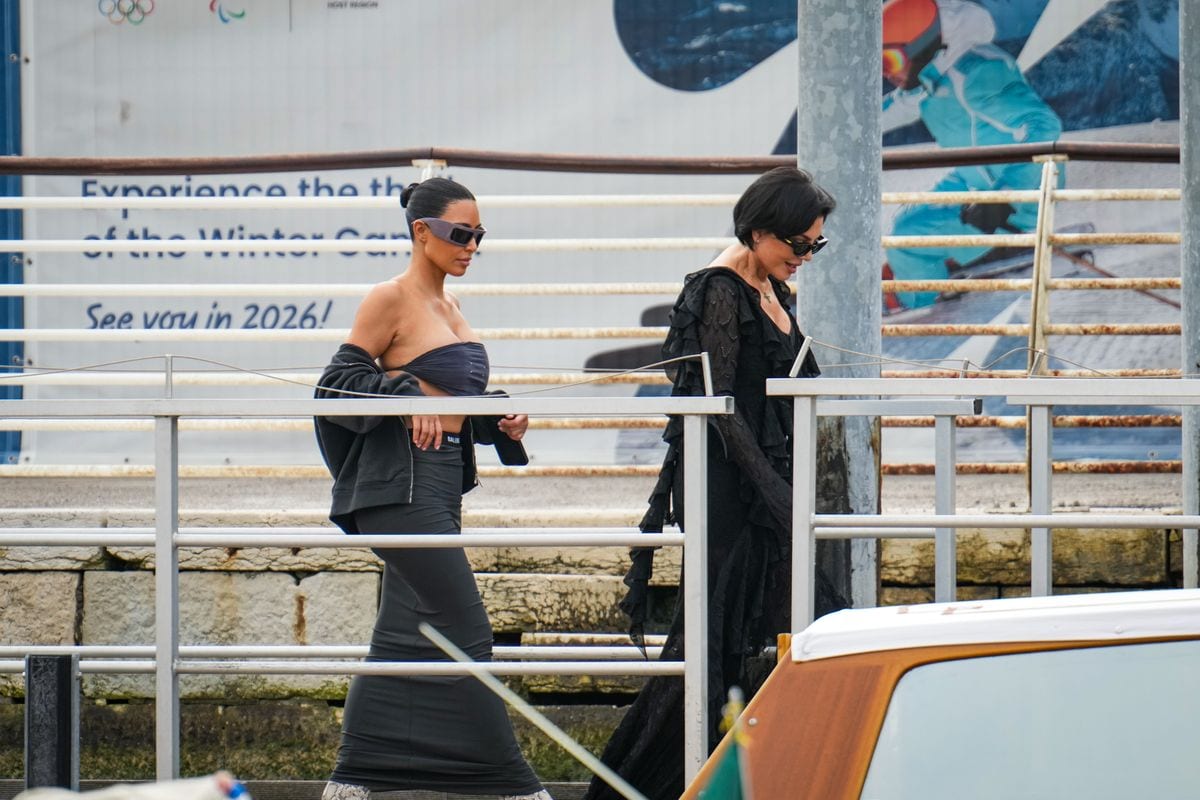 Kim Kardashian and Kris Jenner arrive at the airpost for the Jeff Bezos and Lauren Sanchez wedding 