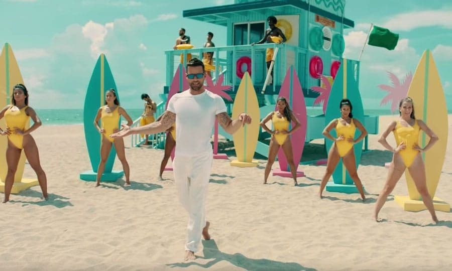 Ricky Martin dance