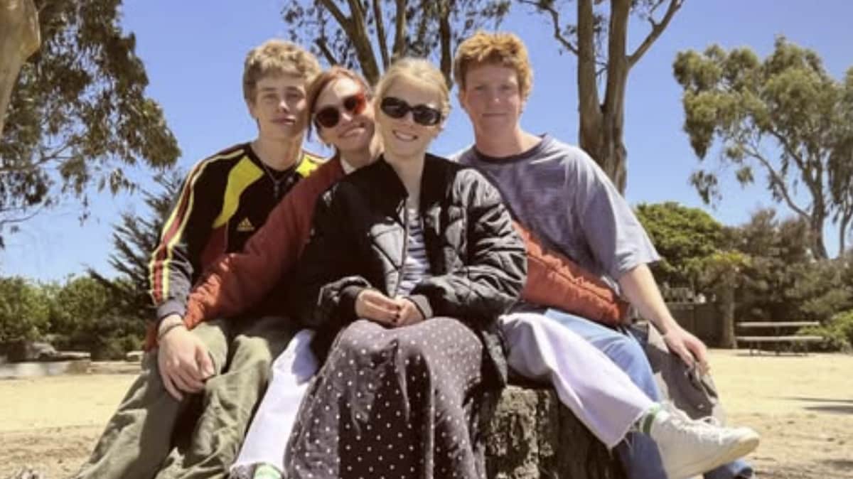 Moder shared a sweet photo to celebrate Mother's Day