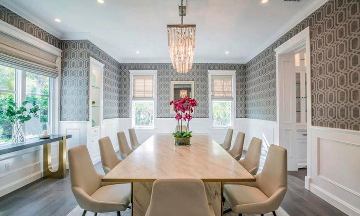 Nick Lachey's dining room