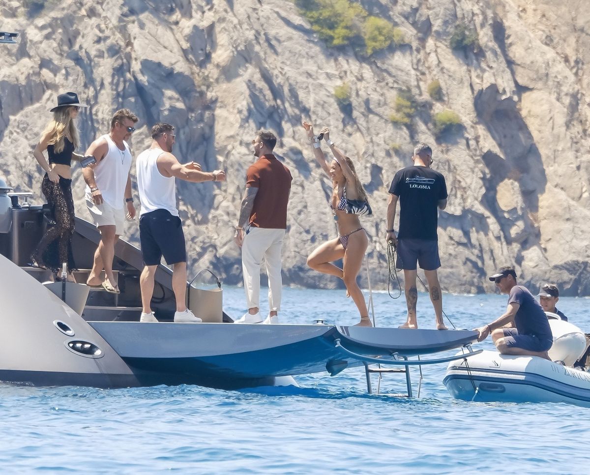 Chris Hemsworth Celebrates Birthday in Ibiza with Rita Ora and Matt Damon but Without Elsa Pataky