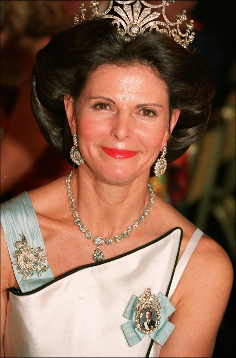 Queen Silvia wore the exact same gown to the Nobel banquet in 1994.