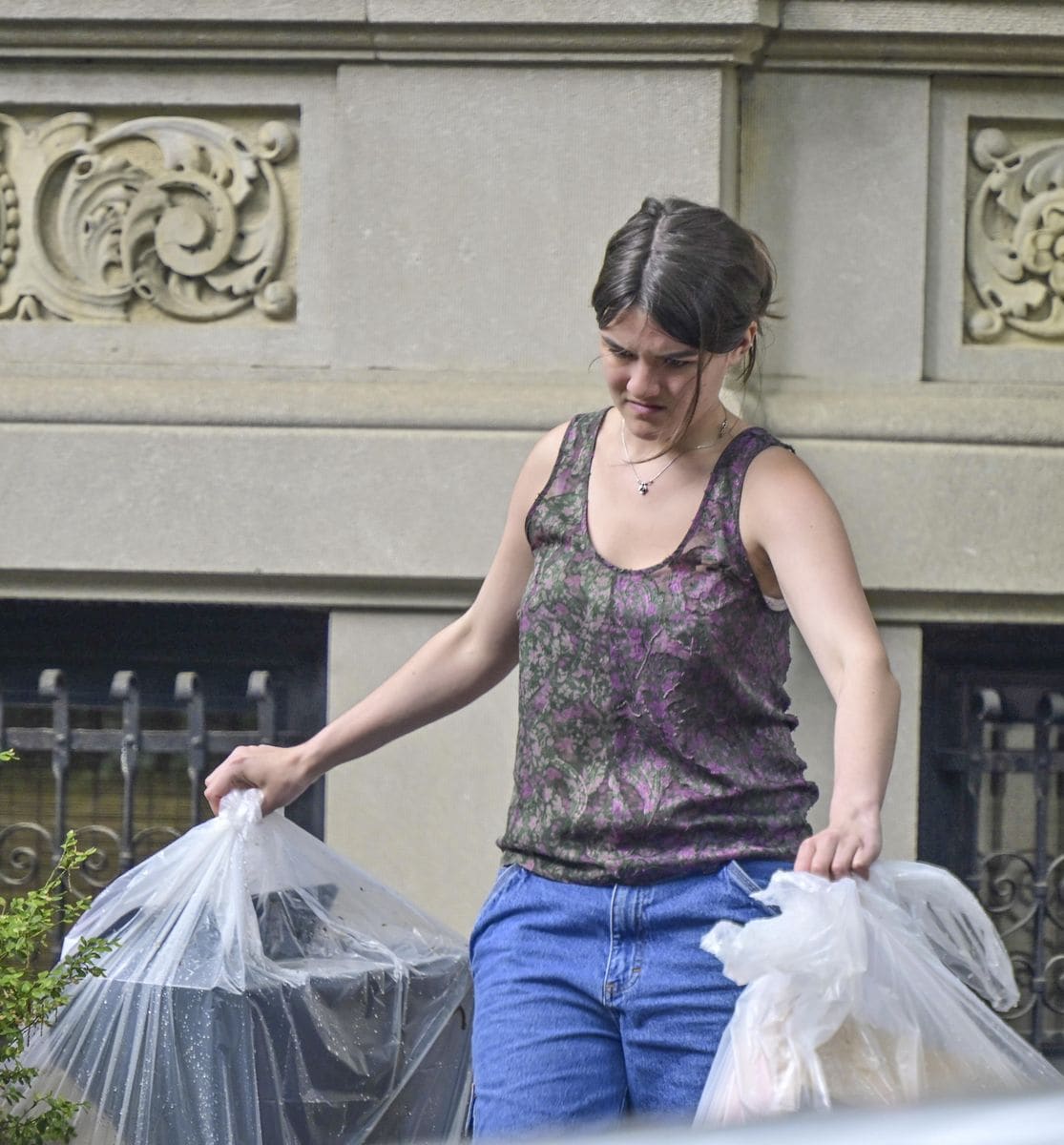 Suri Cruise wasn't spared from taking out the trash 