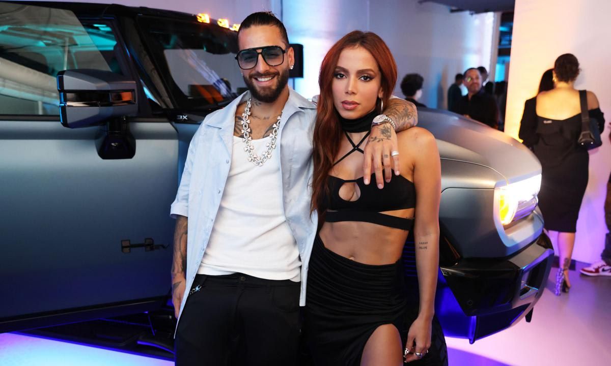 Maluma and Anitta
