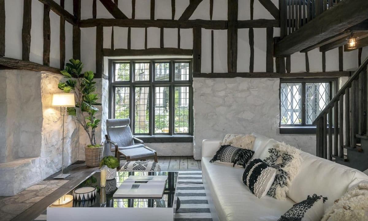 Ariana Grande has sold her Montecito estate for $9.1 Million