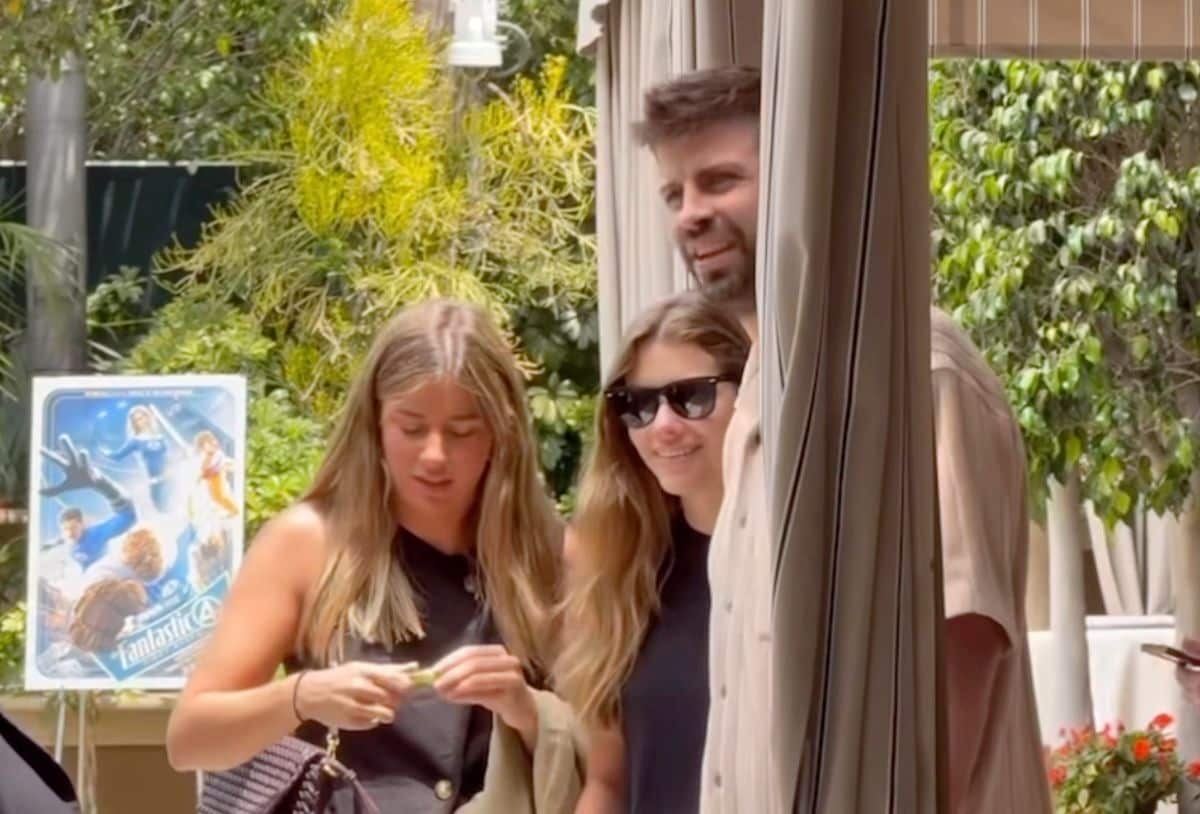 
 
Piqué y Clara Chia aprovecharon un momento especial para visitar a su buen amigo Riqui Puig, quien actualmente juega en Los Ángeles Galaxy, pasando una agradable tarde juntos.