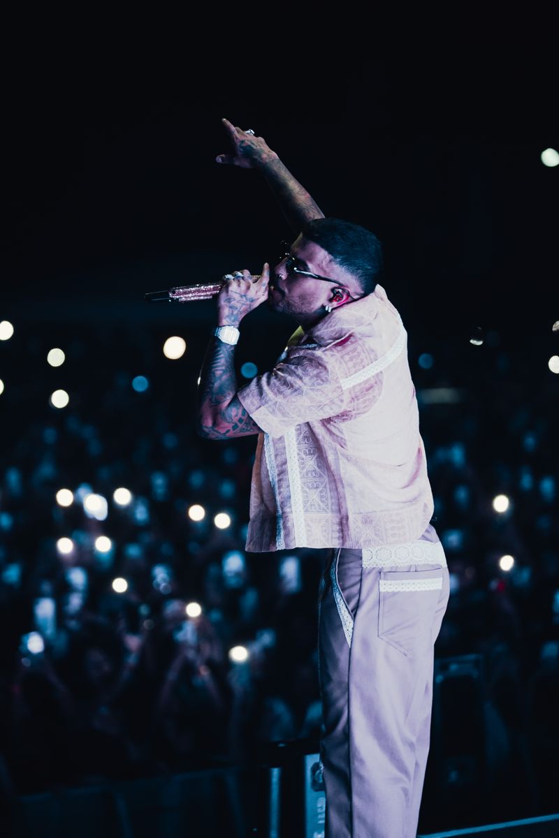 During “Noche Caribeña,” fans enjoyed standout tracks from these albums alongside chart-topping favorites that have defined Rauw’s career.