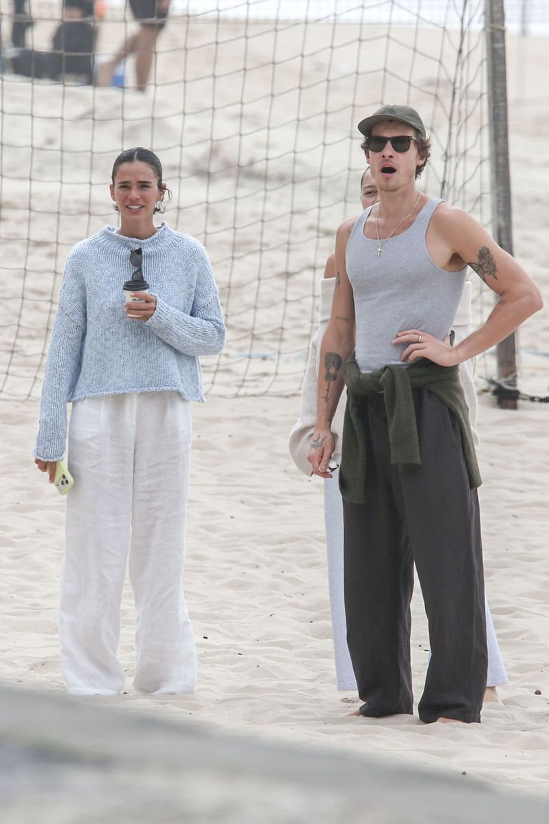 Shawn Mendes on a beach stroll with actress Bruna Marquezine and friends