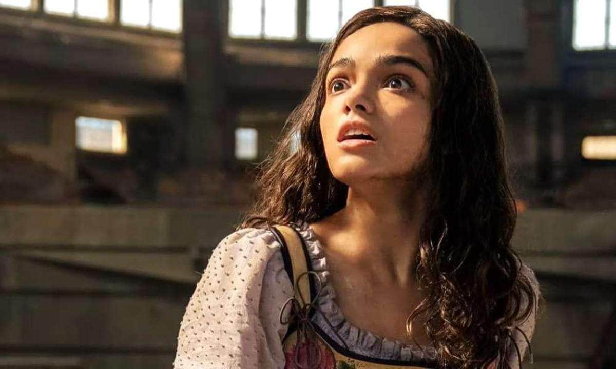 Breaking Barriers: Latina Actresses Redefining Hollywood Representation