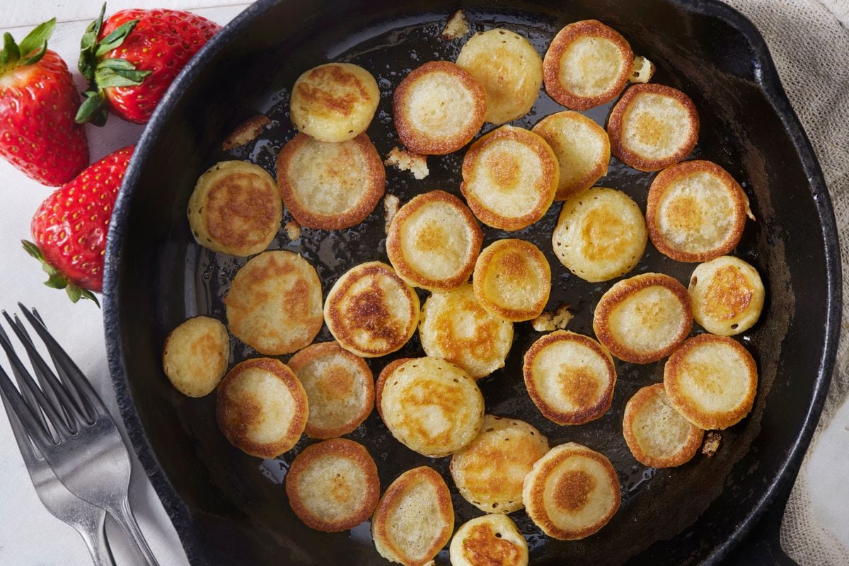 Jennifer Aniston’s Mini Banana Pancakes