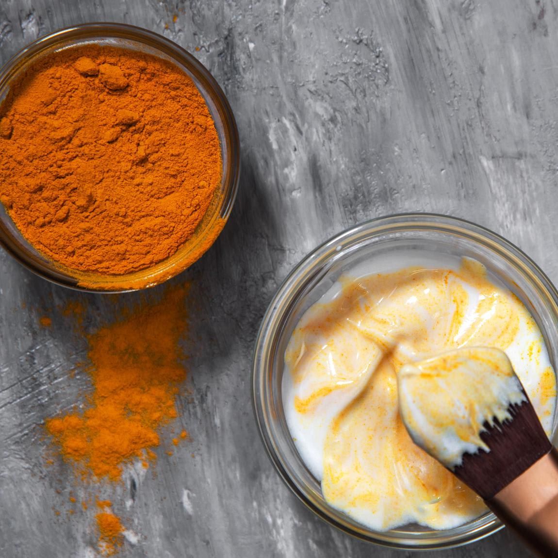 Exfoliating body scrub made of yogurt and turmeric