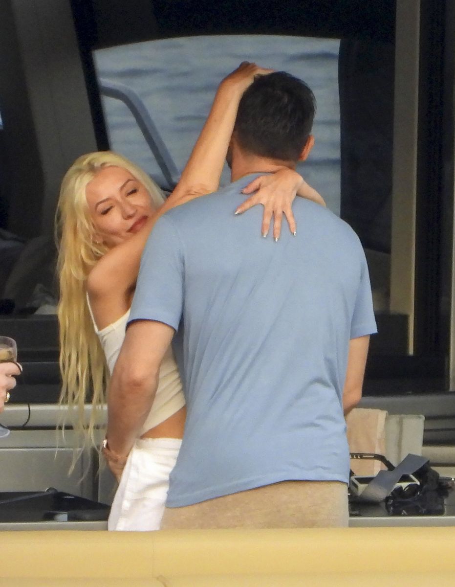 Christina Aguilera and her partner Matthew Rutler packed on the PDA during a sun-soaked day in Portofino