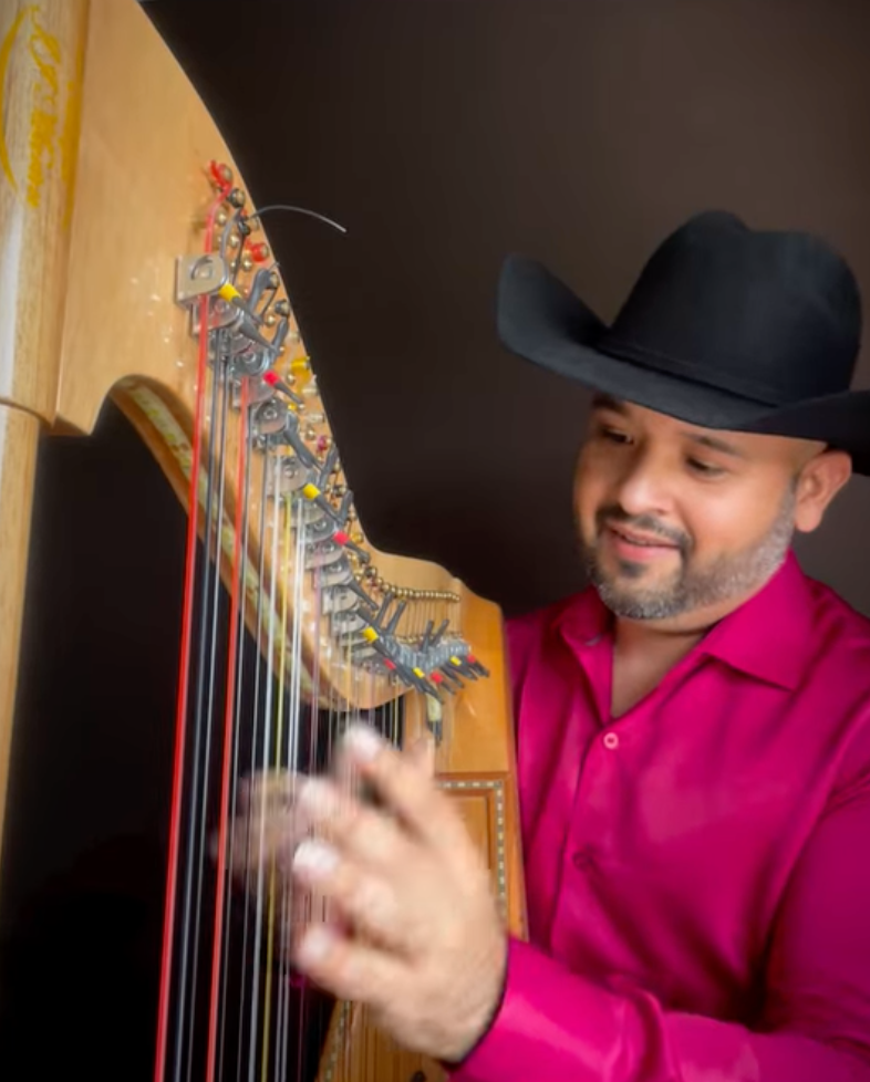 Venezuelan harpist Alex Martínez will showcase the rich traditions of llanera music during the 2026 FIFA World Cup, introducing global audiences to a modern fusion of joropo, jazz, rock, and electronic sounds.
