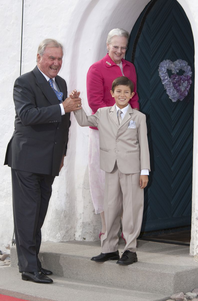 Count Nikolai continues to honor Prince Henrik's legacy through heartfelt memories and personal tributes.