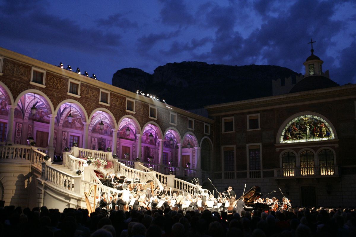 Concert taking place in the Cour D'Honneur of the Prince's Palace