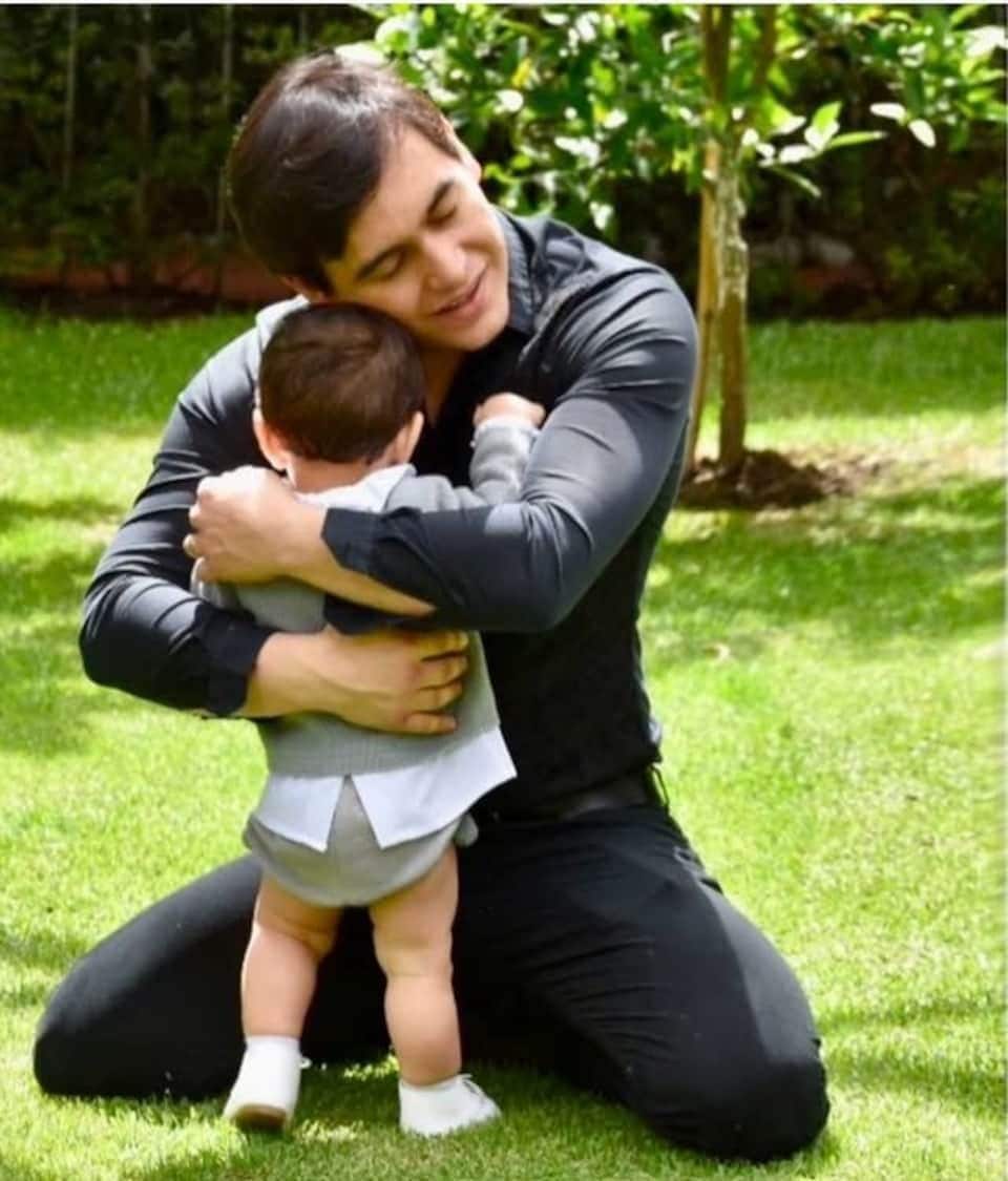 Julián Figueroa with his little José Julián