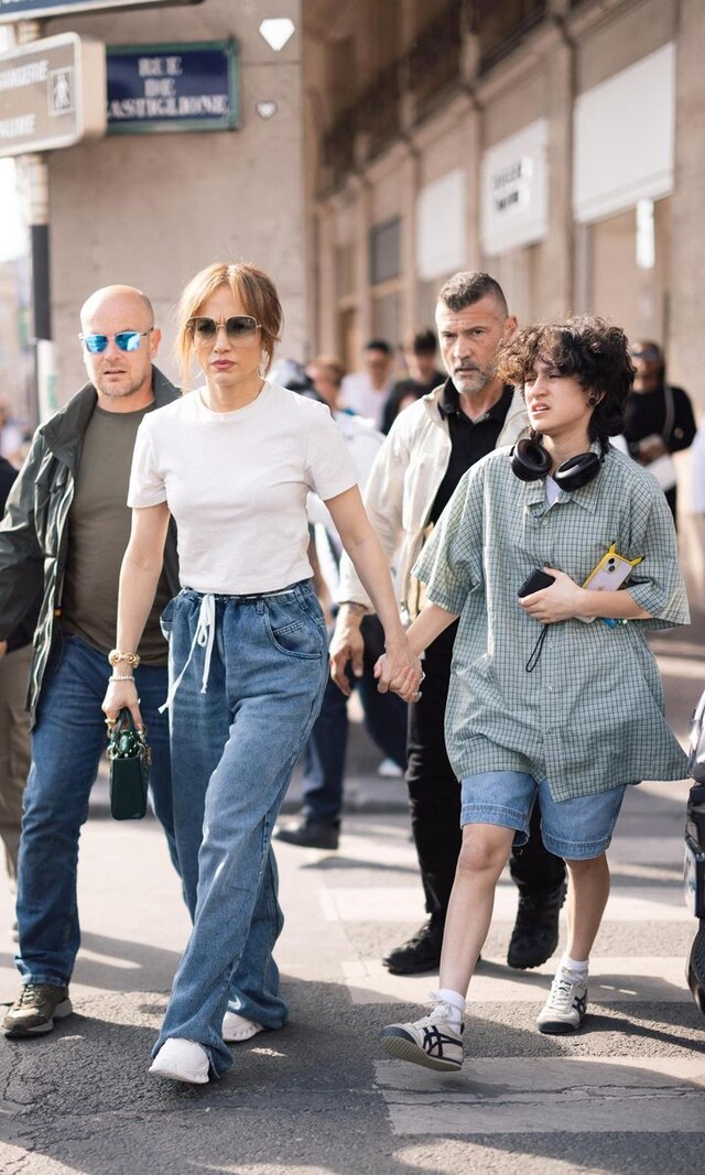 Jennifer Lopez & Emme in Paris: More photos from their trip