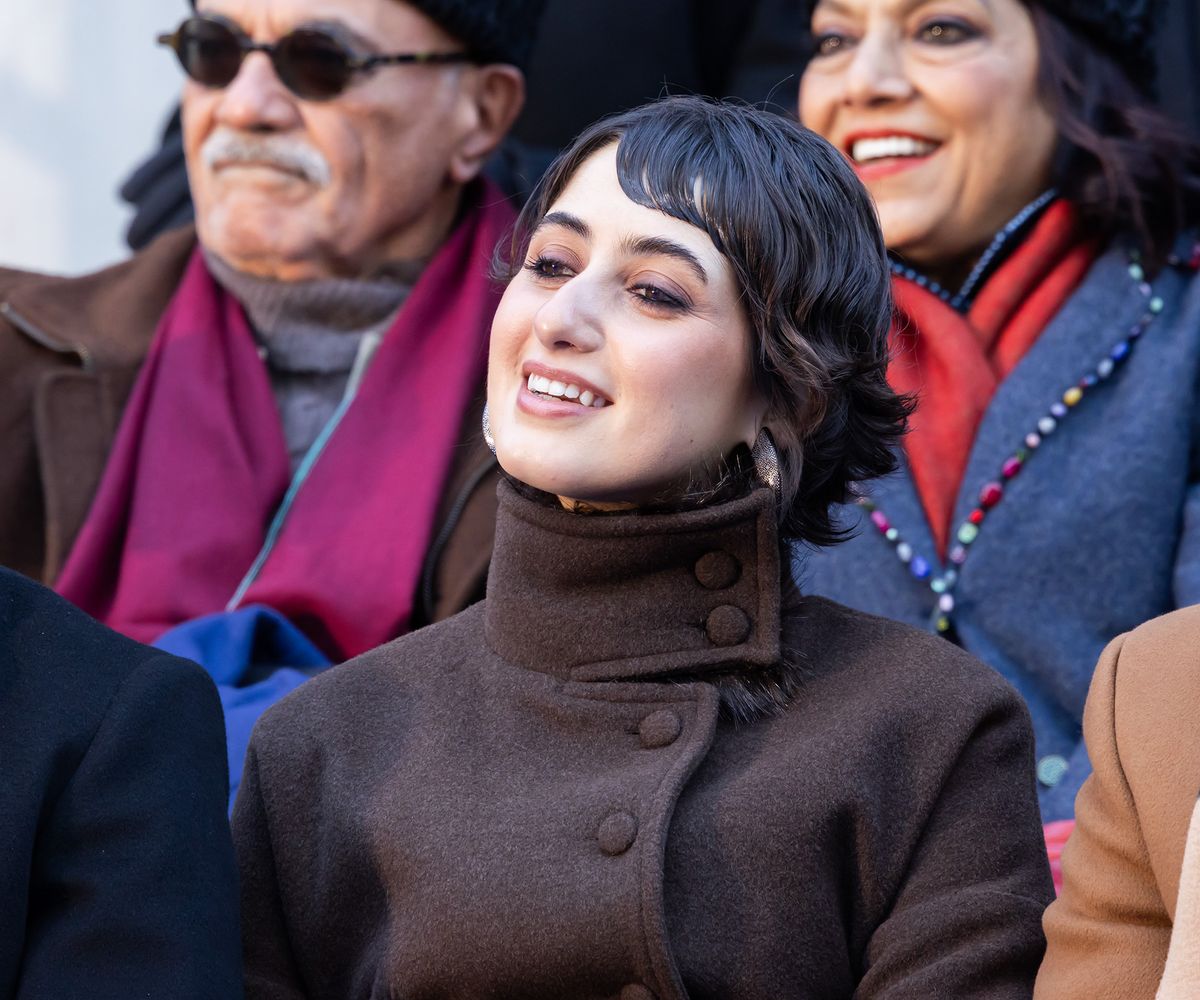 Duwaji’s hair sits somewhere between a bob and a pixie, a hybrid known as the bixie.