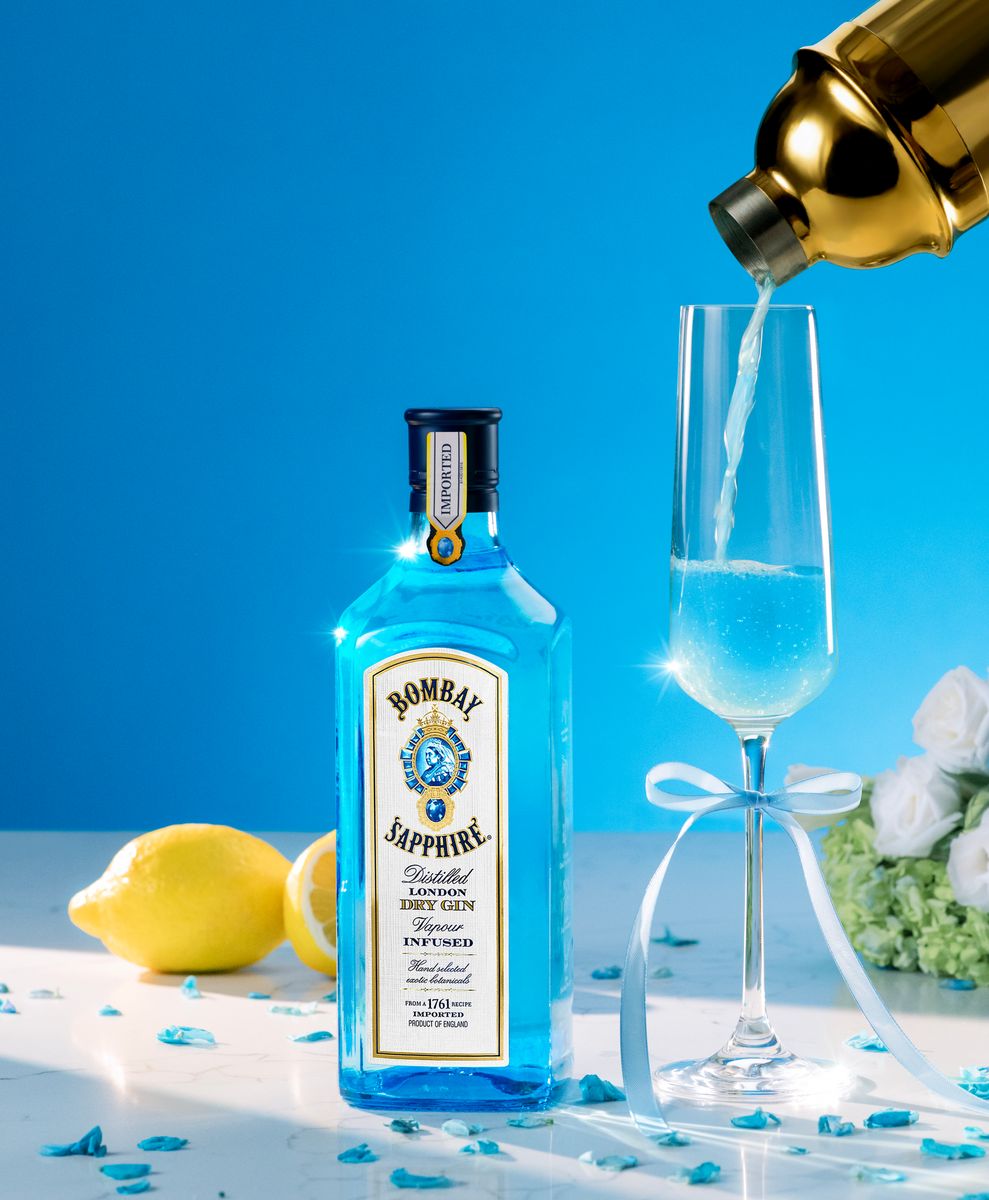The French 75 adds a touch of elegance to any kickoff or post-match toast.