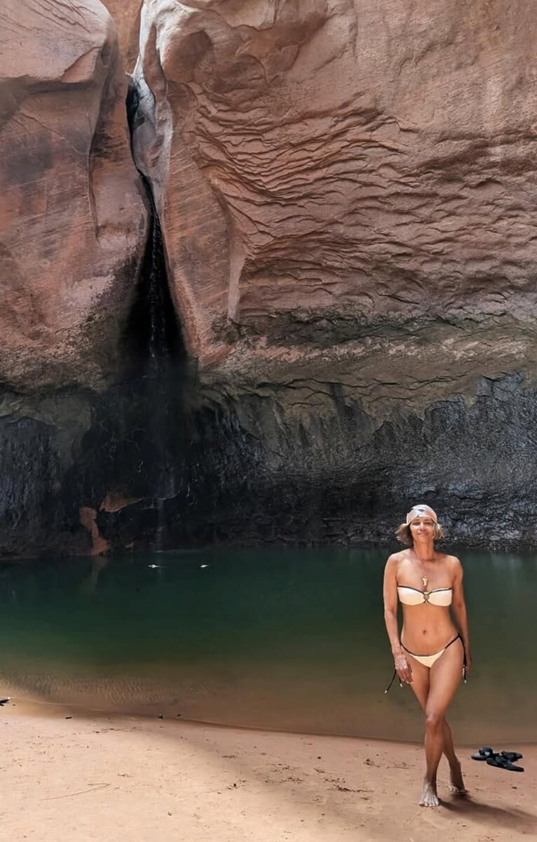Halle Berry shows off her incredible figure in a series of stylish bikini moments