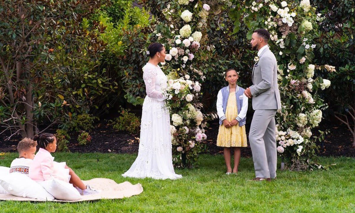 Steph and Ayesha Curry