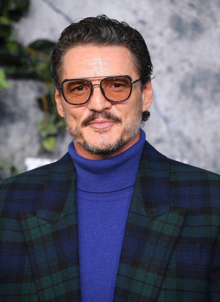 Pedro Pascal jokingly explains why he left his cousins' WhatsApp group: ‘I’m too famous!’