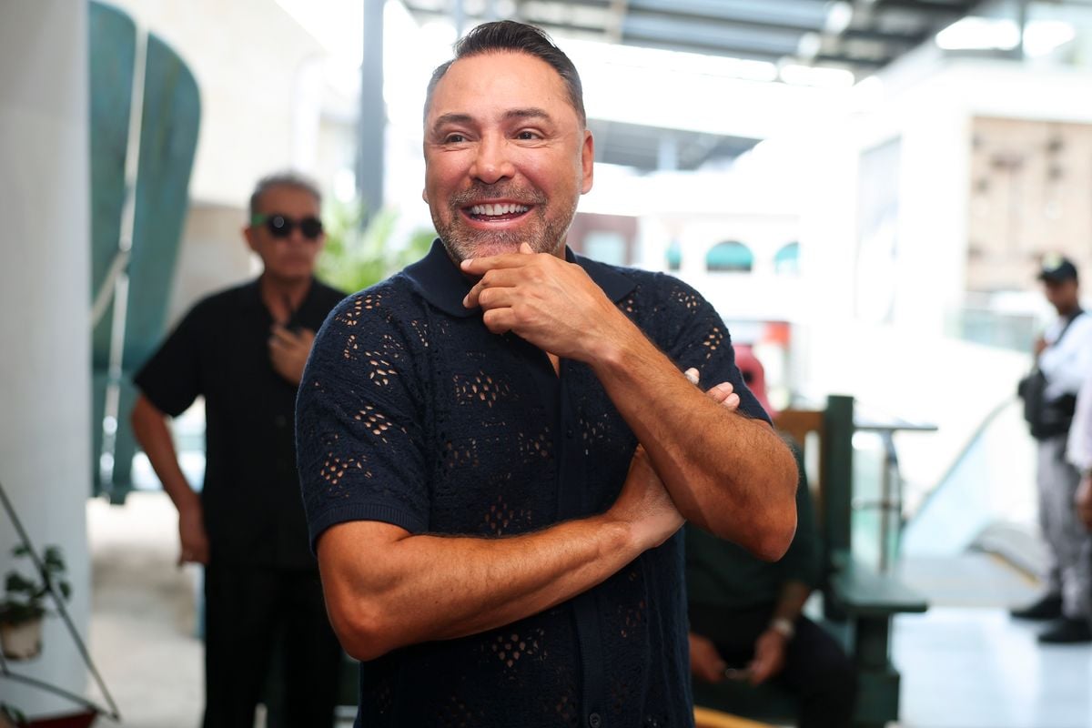 Oscar De La Hoya arrives for a press conference at Poliforum Cancun on March 27, 2025 in Cancun, Mexico.  (Photo by Cris Esqueda/Golden Boy/Getty Images) 