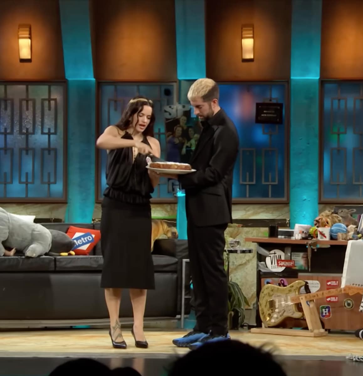 Rosalía’s 14 Karat sponge cake