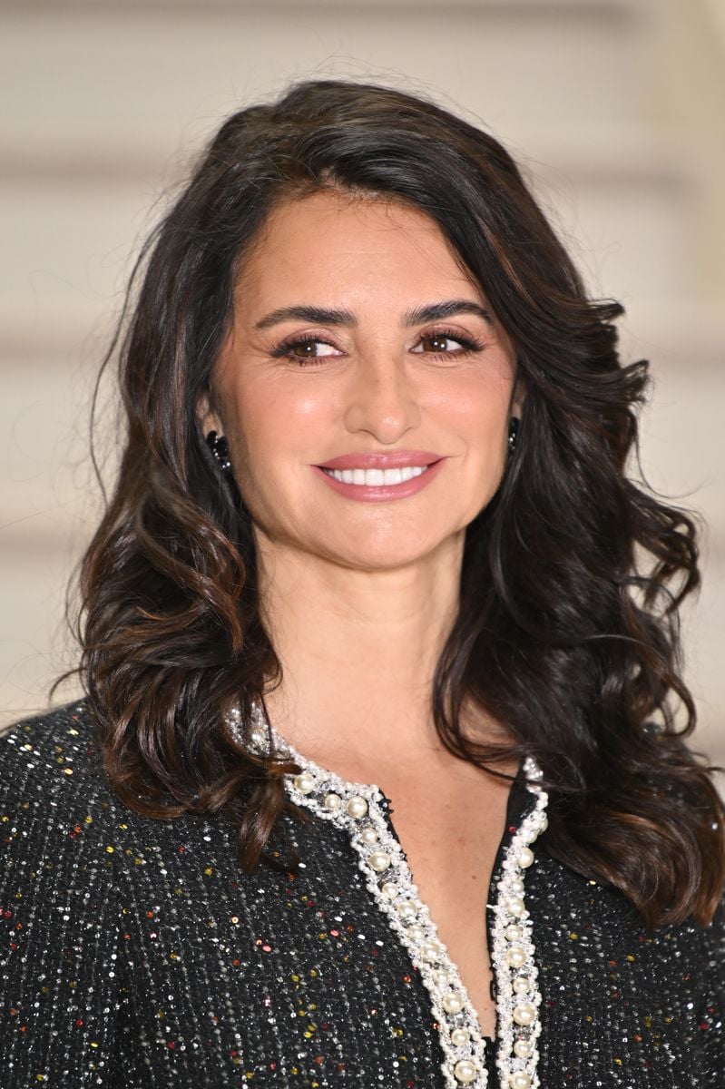 Penélope Cruz Debuts Chic New Hairstyle in Full Chanel Look, Plus Tips for Timeless Elegance