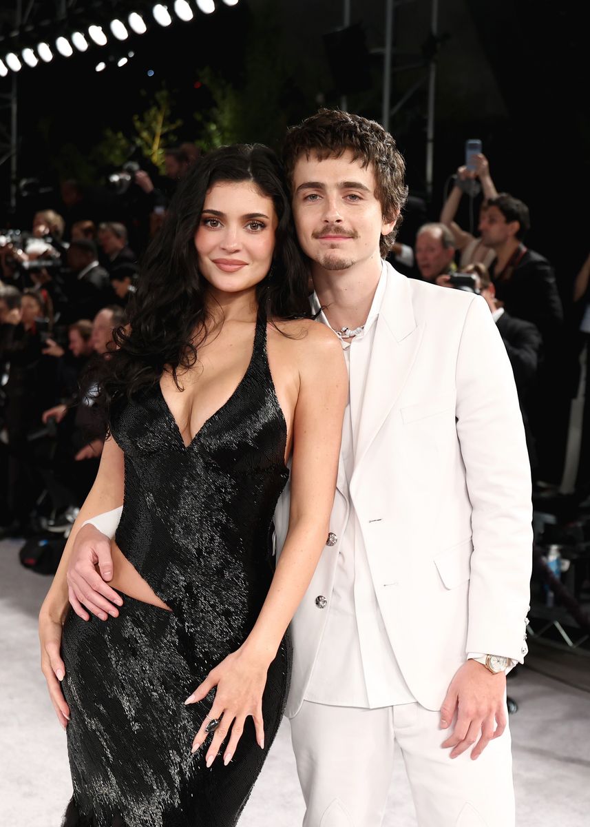 Kylie Jenner and TimothÃ©e Chalamet attend the 2026 Vanity Fair Oscar Party Hosted By Mark Guiducci at Los Angeles County Museum of Art on March 15, 2026 in Los Angeles, California. (Photo by Cindy Ord/VF26/Getty Images for Vanity Fair)