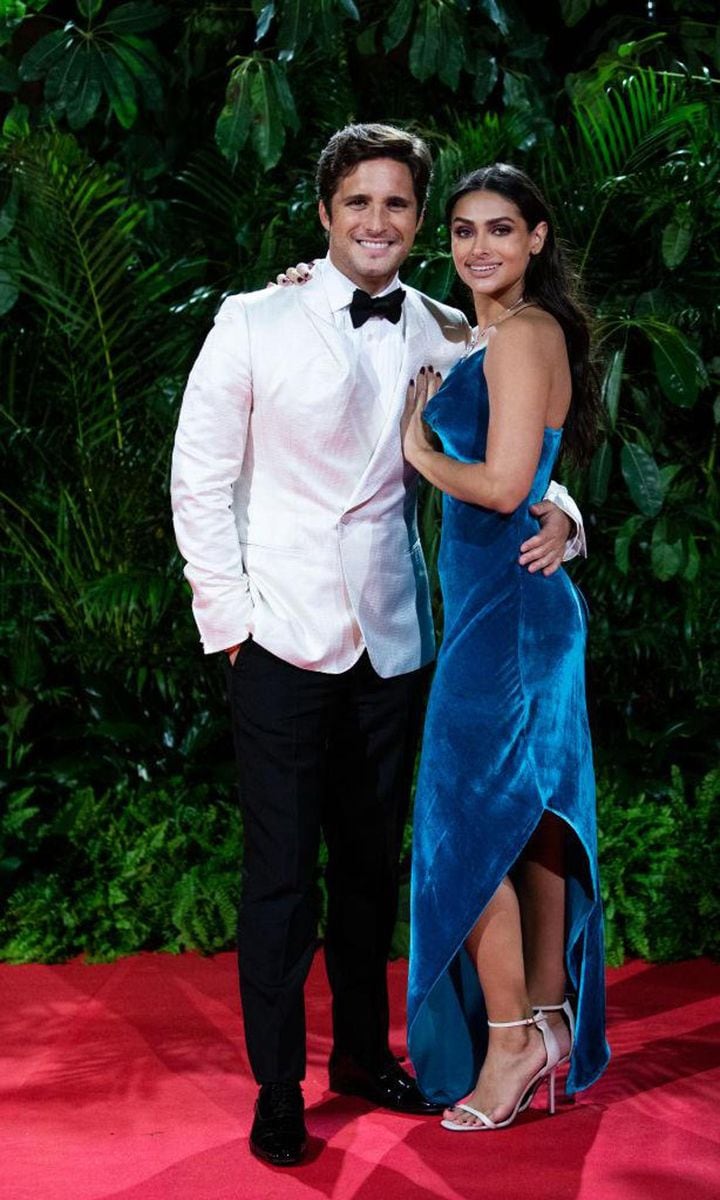Diego Boneta y Renata Notni