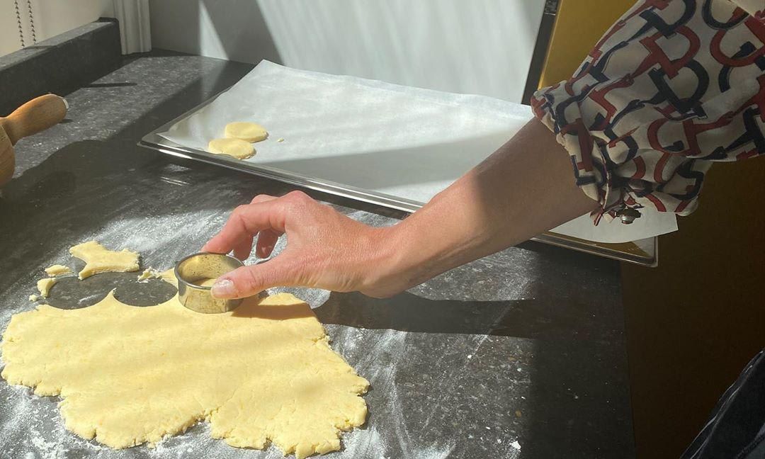 Queen Maxima bakes
